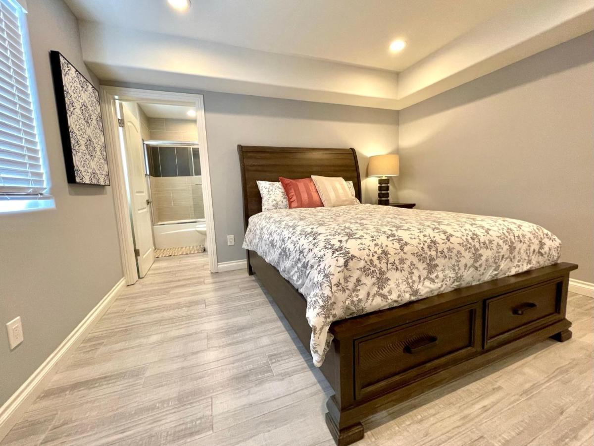 Stylish Hollywood Townhouse - Ideal Location ลอสแอนเจลิส ภายนอก รูปภาพ