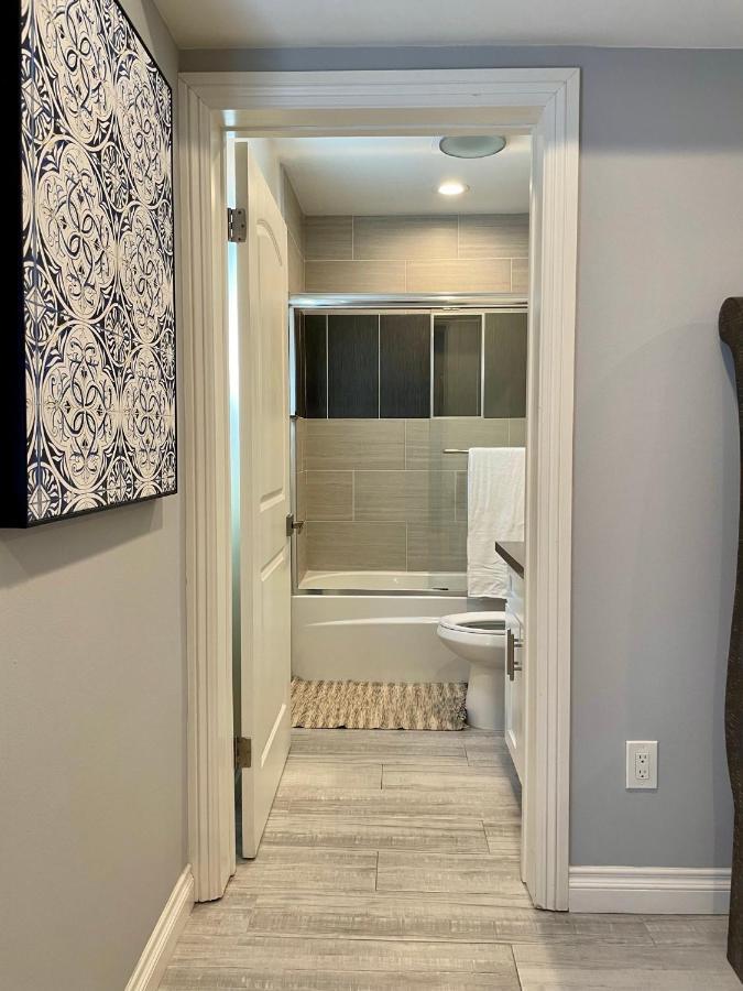 Stylish Hollywood Townhouse - Ideal Location ลอสแอนเจลิส ภายนอก รูปภาพ
